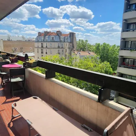 Les Hauts De Menilmontant Quarto em Acomodações Particulares